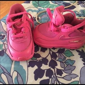 Toddler shoes size 4c